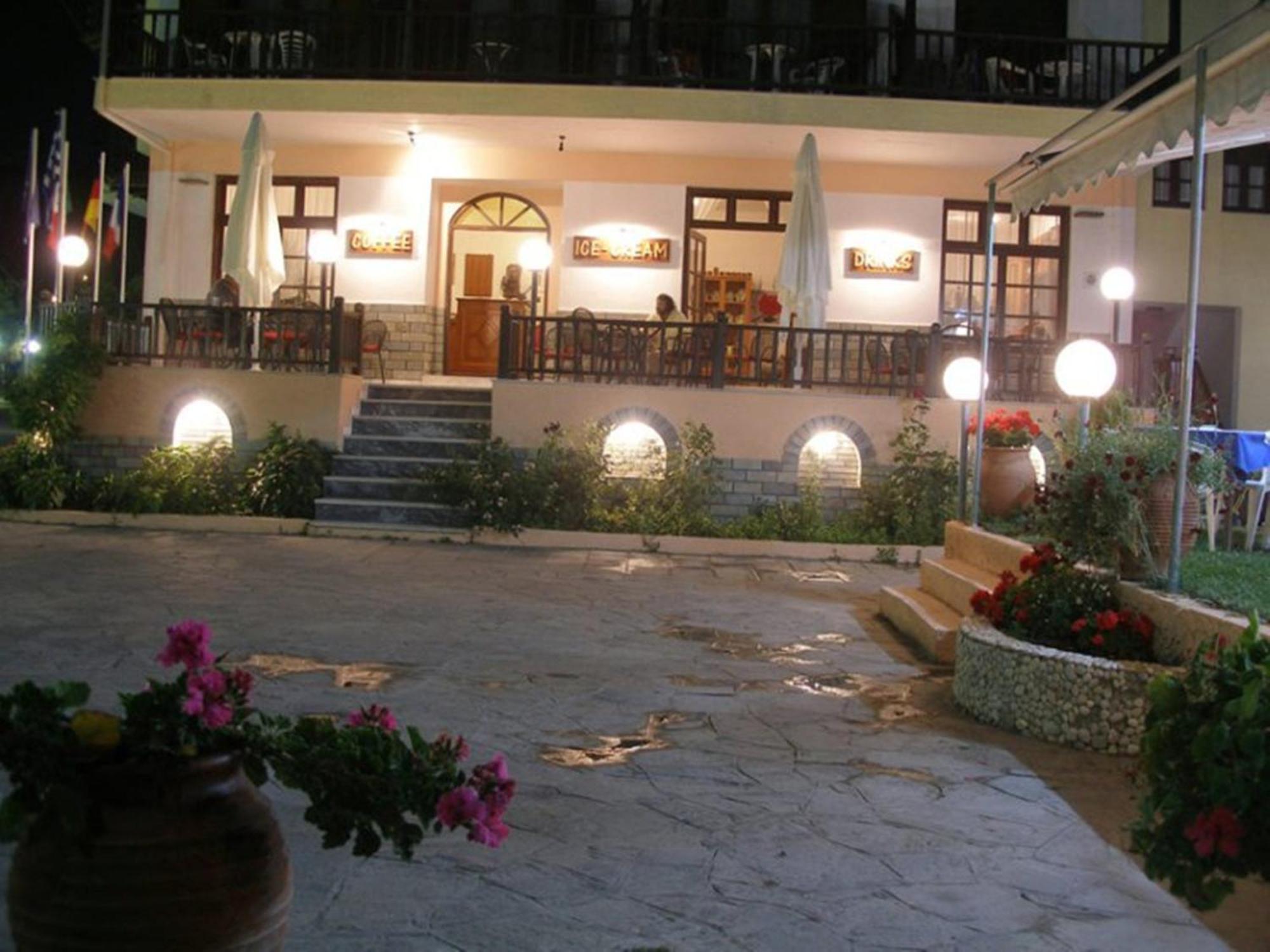 Hotel Alexandros 오르모스 파나기아스 외부 사진