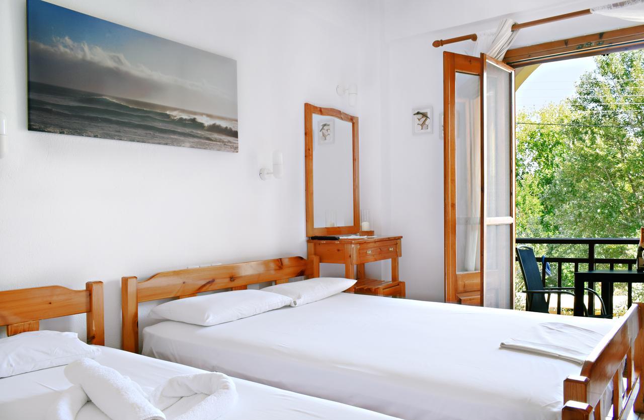 Hotel Alexandros 오르모스 파나기아스 외부 사진